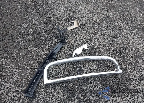 2004 GMC Yukon Slt from USA, damaged, VIN 1GKEK13Z84J260165